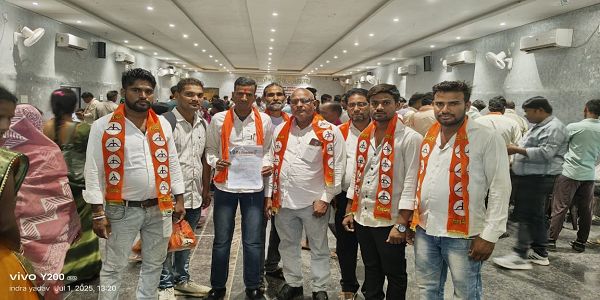  शिवसेना के द्वारा ग्राम पंचायत के जनप्रतिनिधियों की मानदेय की माँग, अन्य पिछड़ा वर्ग के छात्र- छात्राओं के आवासीय व्यवस्था हेतु छात्रावास सहित विभिन्न माँग को लेकर कलेक्टर को ज्ञापन सौपे