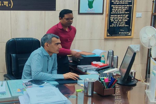 संयुक्त जिला कार्यालय में ई-ऑफिस प्रणाली का शुभारंभ