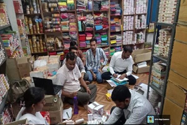 कॉस्मेटिक दुकान में मिला मेडिसिन का जखीरा, जब्त कर मामला दर्ज