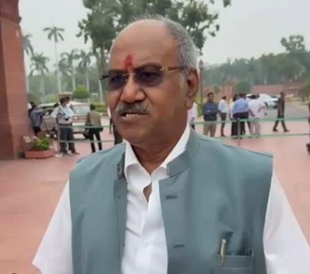 देश को धर्मांतरण का अड्डा बनाना चाहती है कांग्रेस और विपक्ष : बृजमोहन