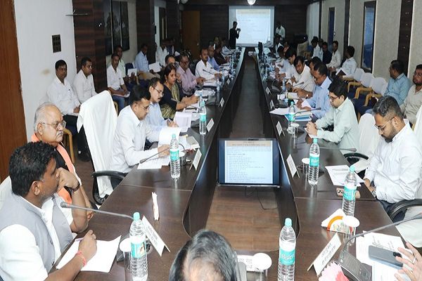 जैविक कृषि, कोदो-कुटकी और उन्नत खेती के लिए किसानों को जागरूक करें&rsquo;