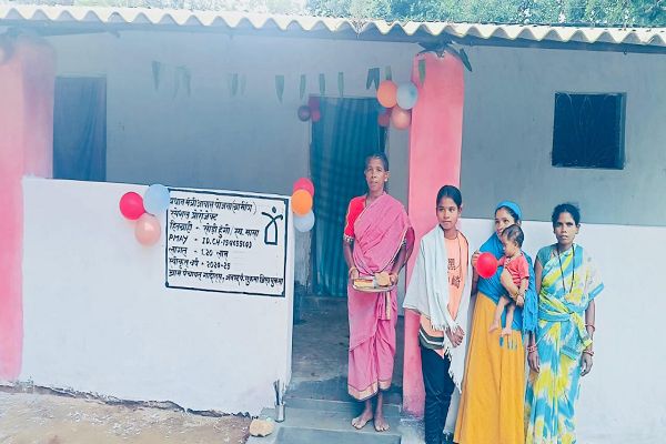  नक्सल पीड़ित परिवार के आशियाने का सपना हुआ साकार