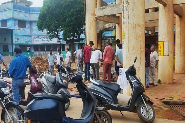 रायपुर में दो दिन से पानी की किल्लत से जूझ रहे 10 हजार से अधिक लोग