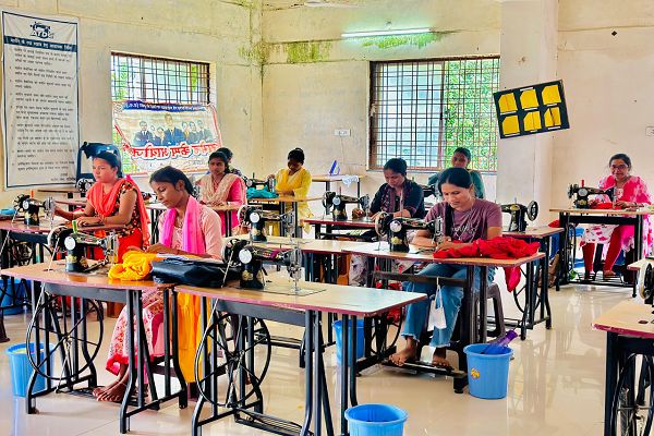 सुकमा में &lsquo;नियद नेल्ला नार&rsquo; योजना बनी बदलाव का माध्यम