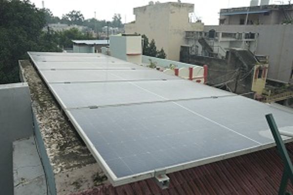 प्रधानमंत्री सूर्यघर मुफ्त बिजली योजनाः आत्मनिर्भरता और पर्यावरण संरक्षण की ओर एक सफल कदम