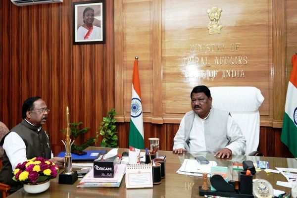 मंत्री नेताम ने केन्द्रीय जनजातीय कार्य मंत्री से की मुलाकात