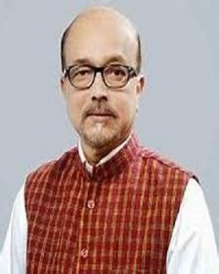 राज्यपाल ने वनवासी विकास समिति को एम्बुलेंस के लिए दी आर्थिक सहायता