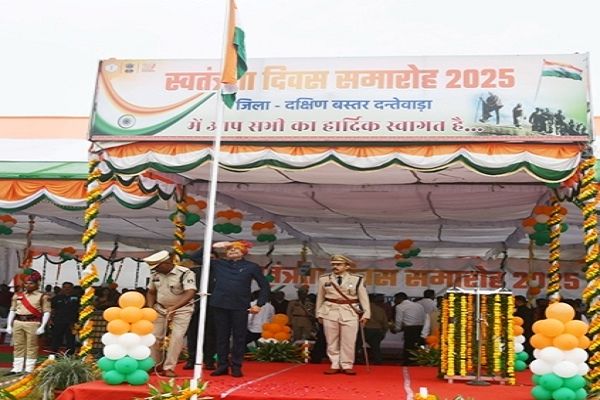 मुख्य आकर्षण का केन्द्र रहा जावंगा एजुकेशन सिटी के घुड़सवार बच्चों के करतब