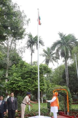 मुख्यमंत्री श्री विष्णु देव साय ने स्वतंत्रता दिवस के अवसर पर मुख्यमंत्री निवास में किया ध्वजारोहण