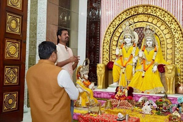 मंत्री गजेंद्र यादव ने श्रीराम मंदिर में पूजा अर्चना की