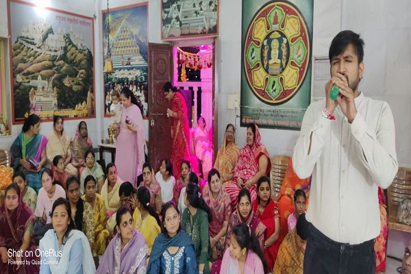 पर्युषण पर्व के प्रथम दिवस श्रद्धालुओं ने स्नात्र महोत्सव व नवांगी पूजा में लिया भाग