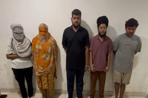 57 लाख की हेरोइन के साथ 6 गिरफ्तार