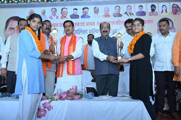 विकास के लिए प्रतिबद्ध डबल इंजन की सरकार : केन्द्रीय राज्य मंत्री श्री तोखन साहू