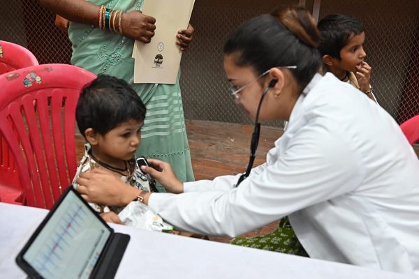 विष्णु के सुशासन में प्रोजेक्ट छांव में शासकीय अधिकारियों एवं कर्मचारियों के सेहत का विशेष ख्याल