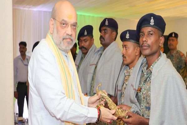 &lsquo;ऑपरेशन ब्लैक फॉरेस्ट&rsquo; के वीर जवानों को गृहमंत्री शाह ने किया सम्मानित