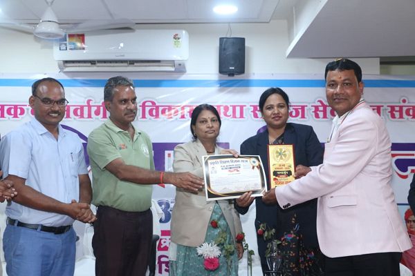  राज्य अलंकरण में अशोक टोण्डे को मिला नागार्जुन सम्मान 