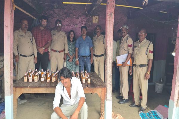 अवैध शराब के खिलाफ चलाये जा रहे अभियान...जिला आबकारी अधिकारी श्री अजय सिंह धुर्वे के मार्गदर्शन में 