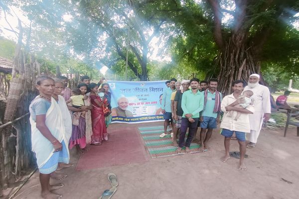  नियद नेल्ला नार सुदूर गांवों के लिए सौगात