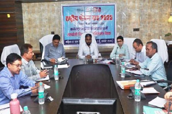 नियद नेल्लानार योजना के तहत ग्रामों में मूलभूत सुविधाओं में विस्तार करें : कलेक्टर