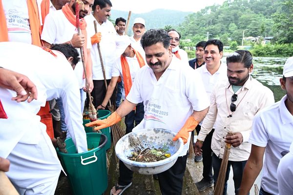  स्वच्छता केवल एक कार्यक्रम नहीं, बल्कि जीवन का संस्कार है&ndash; उप मुख्यमंत्री श्री विजय शर्मा 