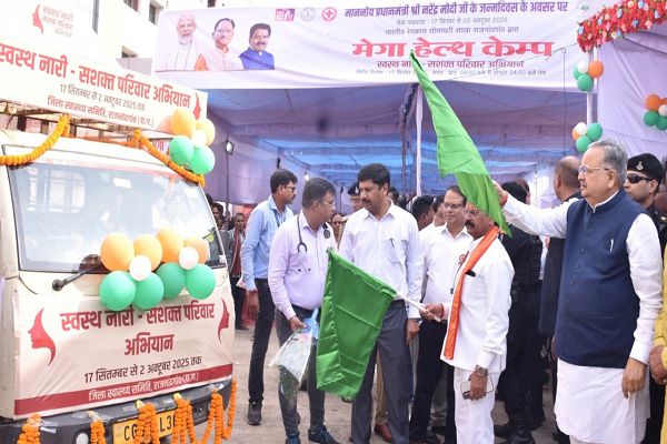 निःशुल्क वृहद स्वास्थ्य शिविर में 2056 मरीजों का उपचार