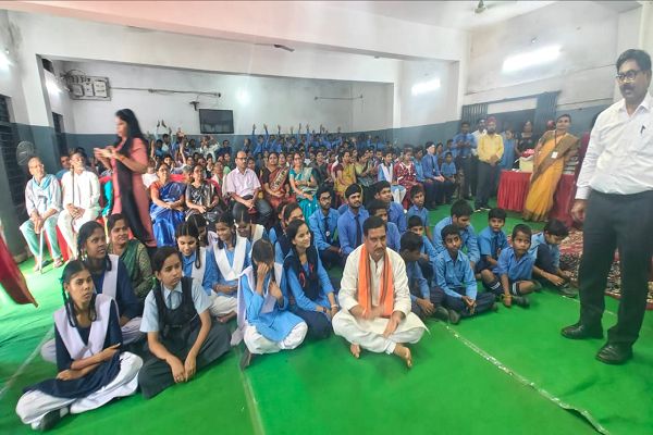  केंद्रीय राज्य मंत्री श्री तोखन साहू ने तिफरा में किया सेवा पखवाड़ा का शुभारंभ