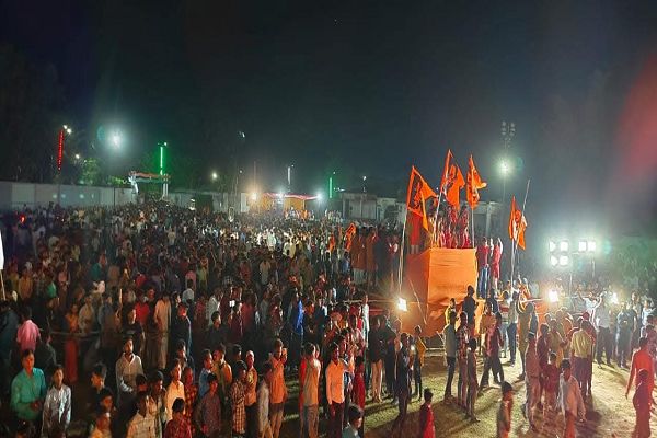 विगत 7 वर्षों से नगर विकास समिति द्वारा आयोजित किए जाने वाले दशहरा महोत्सव पर इस बार विवाद की काली छाया मंडराते  हुए
