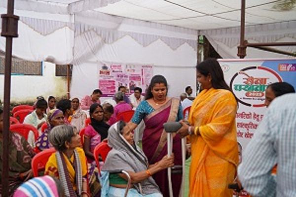वरिष्ठ नागरिकों हेतु स्वास्थ्य परीक्षण शिविर, सांस्कृतिक गतिविधियां एवं इन्डोर खेलों का हुआ आयोजन