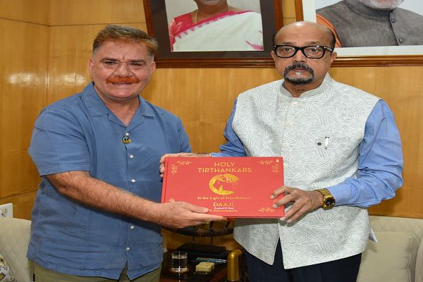 राज्यपाल श्री डेका से हार्टफुलनेस संस्थान के डायरेक्टर श्री चॉवला ने की सौजन्य भेंट