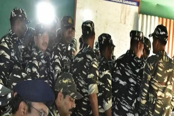 सुकमा में CRPF जवानों ने मनाया टीम इंडिया की जीत का जश्न