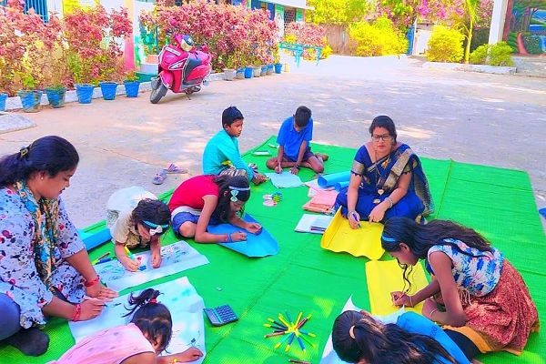  युक्तियुक्तकरण से नकना शाला में आया सकारात्मक बदलाव