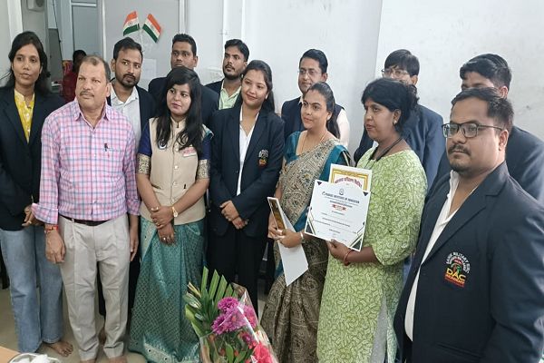 निःशुल्क स्वास्थ्य परीक्षण शिविर Dac Academy में सफल आयोजन