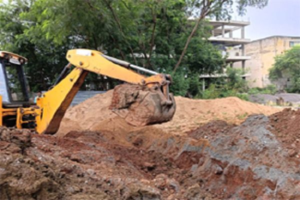 नवा रायपुर में अवैध विकास पर जिला प्रशासन की सख्त कार्रवाई