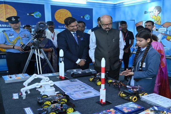राज्यपाल ने कोरिया में स्पेस एजुकेशन लैब का किया लोकार्पण
