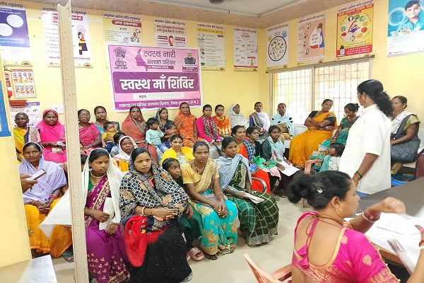 स्वस्थ नारी-सशक्त परिवार अभियान : सरगुजा जिले में 2,612 गर्भवती महिलाओं की जांच, हाई रिस्क मामलों में सफल प्रसव से मिला नया जीवन
