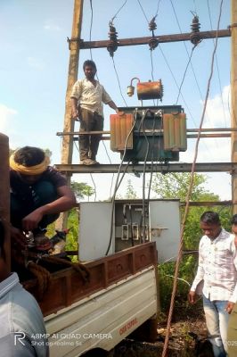  मुख्यमंत्री कैंप कार्यालय की पहल से खजरीढाप में लौटी रोशनी