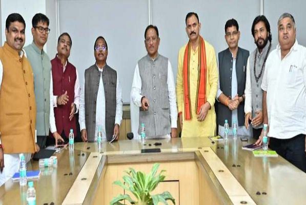 छत्तीसगढ़ रजत जयंती पर विशेष लेख :सुशासन की नई पहल: समयबद्ध छात्रवृत्ति से शिक्षा की राह हुई आसान