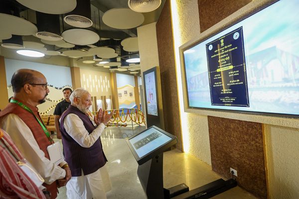  प्रधानमंत्री श्री नरेंद्र मोदी ने शहीद वीर नारायण सिंह स्मारक सह जनजातीय स्वतंत्रता संग्राम सेनानी संग्रहालय का किया लोकार्पण