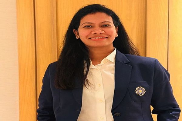 छत्तीसगढ़ की बेटी आकांक्षा को मुख्यमंत्री ने दी ₹10 लाख की सम्मान राशि