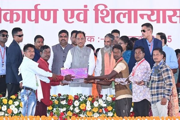 माओवाद समाप्ति की ओर, &lsquo;नियद नेल्लानार&rsquo; योजना से ग्रामीणों को मिल रहा लाभ : मुख्यमंत्री श्री विष्णुदेव साय