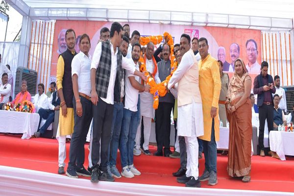  उपमुख्यमंत्री अरुण साव ने नगर पालिका मुंगेली को दी 29.90 करोड़ रूपए की सौगात