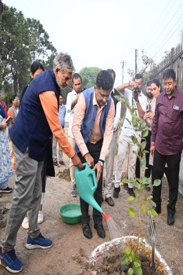  प्रमुख सचिव श्री सोनमणि बोरा ने क्षेत्रीय विज्ञान केंद्र का किया निरीक्षण