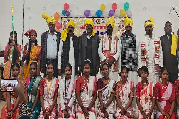 शासकीय महाविद्यालय वाड्रफनगर में जनजातीय समाज का गौरवशाली अतित विषय पर कार्यशाला संपन्न