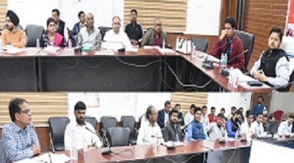 जिला स्तरीय समितियों की बैठक संपन्न