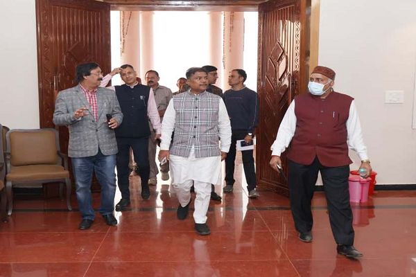 संसदीय कार्य मंत्री श्री केदार कश्यप ने किया नवीन विधानसभा भवन का निरीक्षण