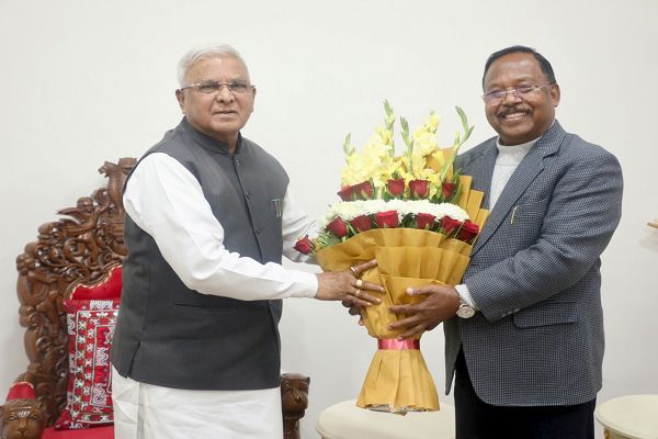 मंत्री श्री नेताम ने मध्यप्रदेश के राज्यपाल से की सौजन्य मुलाकात