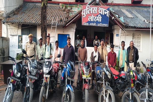  लगातार हो रहे सड़क हादसों पर नियंत्रण हेतु लोरमी पुलिस की विशेष कार्यवाही 77 वाहन चालकों पर चालानी कार्रवाई