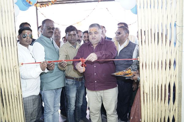 कैबिनेट मंत्री श्री राजेश अग्रवाल ने गुमगरा खुर्द पीएचसी के नए भवन का किया लोकार्पण, ग्रामीणों को बेहतर रात्रिकालीन सेवाओं का दिया भरोसा