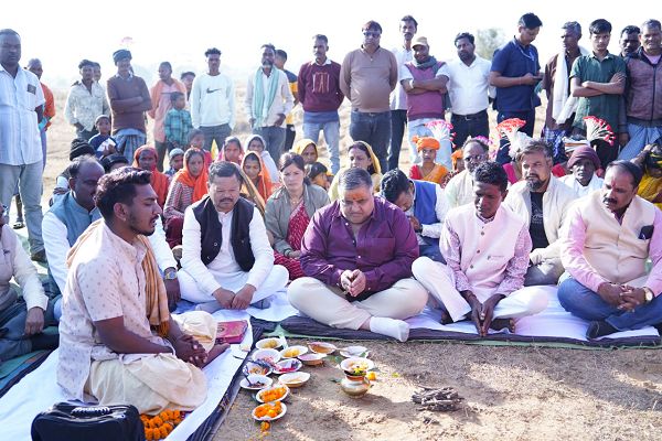 कैबिनेट मंत्री श्री राजेश अग्रवाल ने लखनपुर-उदयपुर क्षेत्र में करोड़ों के विकास कार्यों का किया भूमिपूजन-लोकार्पण