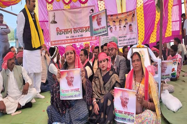 खुड़िया में किसानों की समस्याओं को लेकर कांग्रेस का हल्ला बोल 